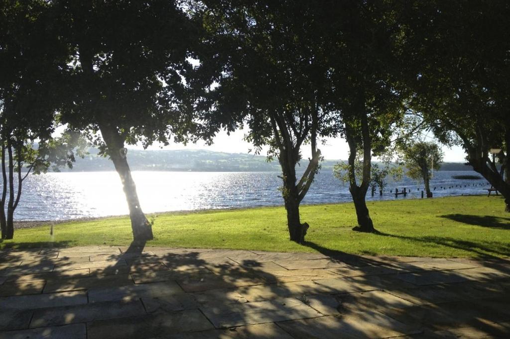 Lakeside Cottage Killaloe Exteriér fotografie